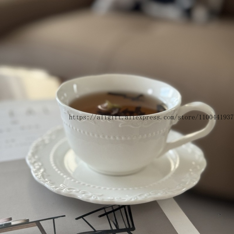 Coffee Tea Game - Set di tazze e piatti da